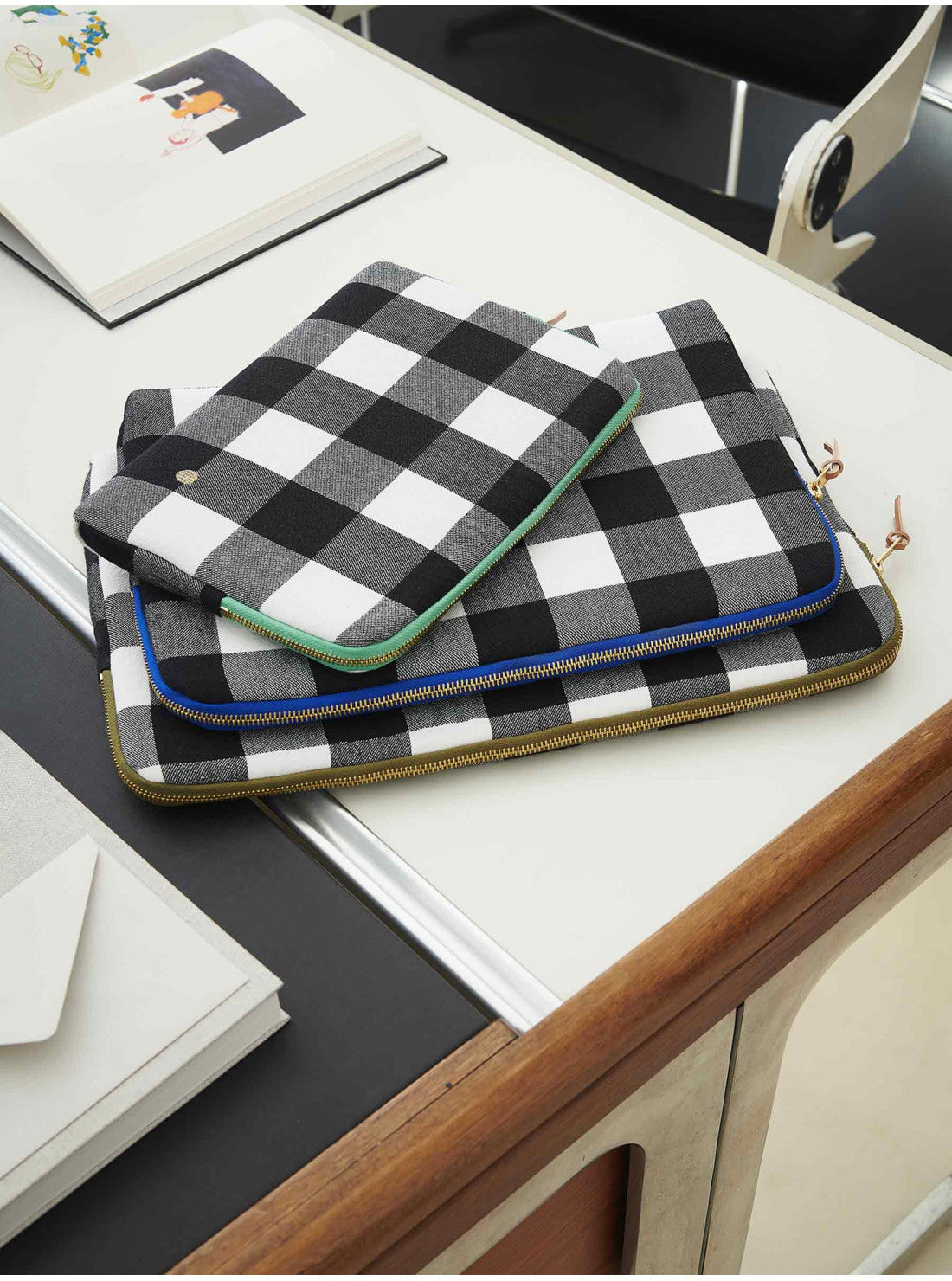 La cerise sur le gâteau Laptop Tasche Max Caviar blau 13-14“
