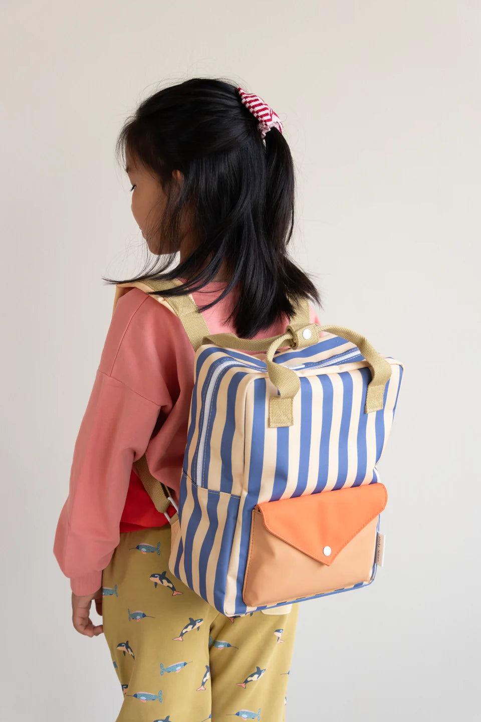 Sticky Lemon Rucksack medium - Wonders - Stripes blue whale & sandy yellow
