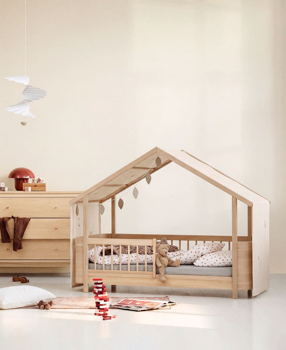 Mini+ Hausbett-Himmel mit Stickerei, ungefärbt