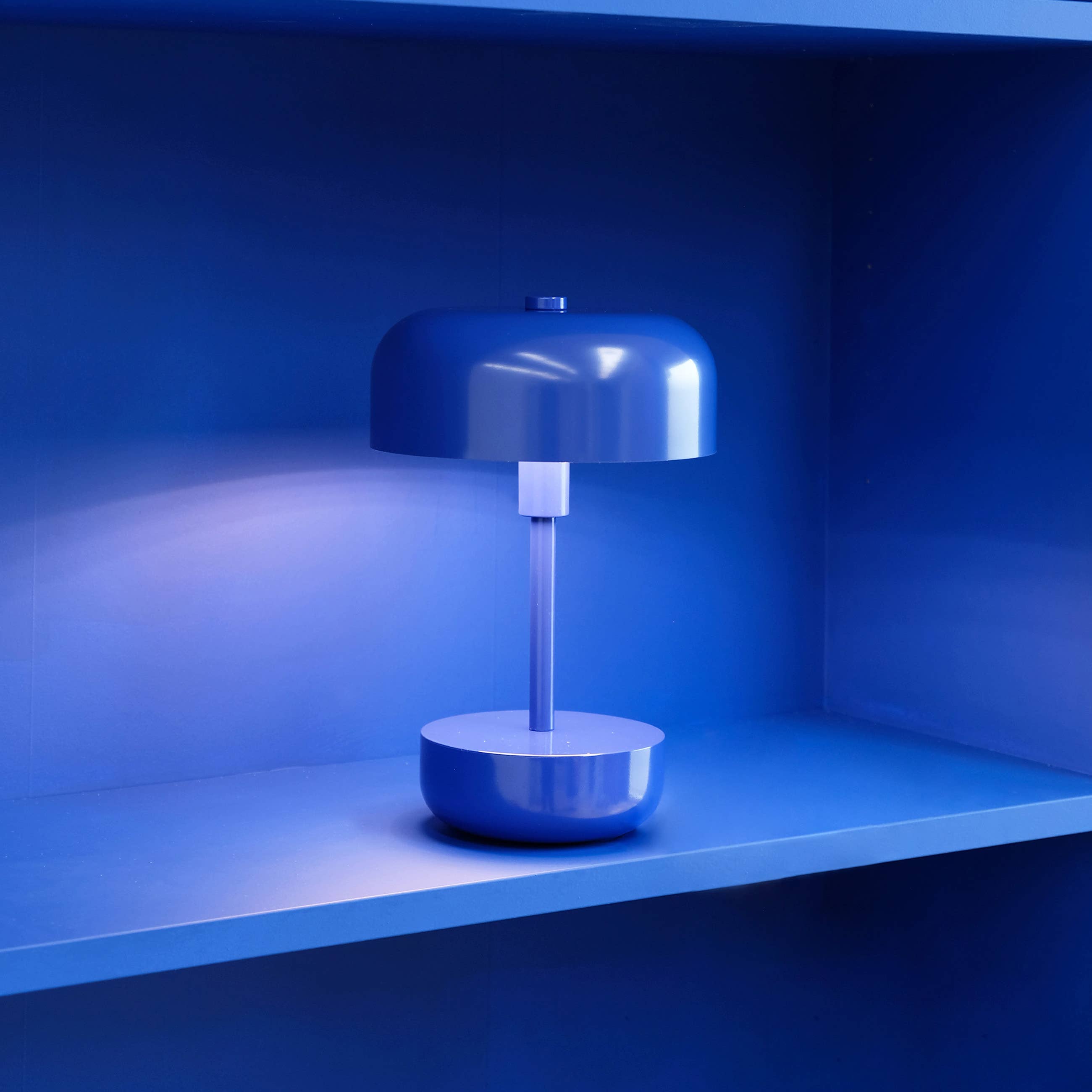 Tischlampe Haipot blau LED, wiederaufladbar
