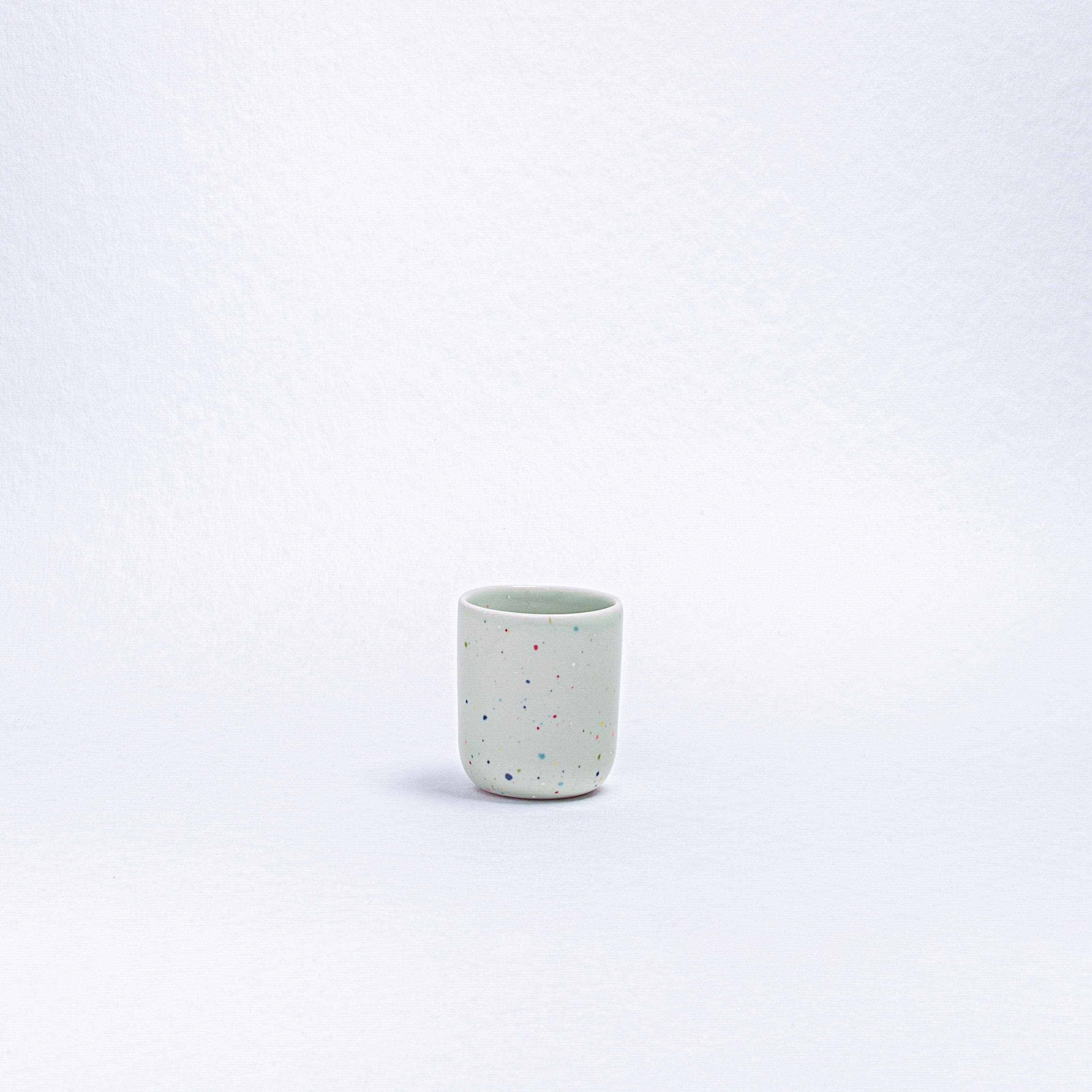 Konfetti Espresso- oder Eierbecher, Weiss