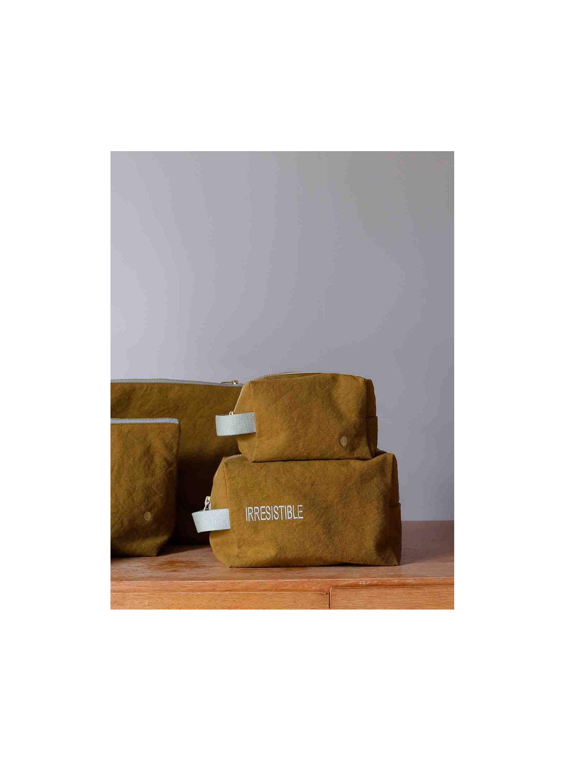 La cerise sur le gâteau Würfel-Kosmetiktasche Iona Nuts PM