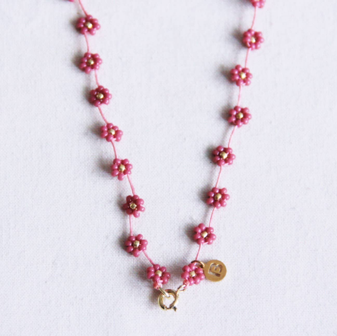 Gänseblümchen-Halskette – cerise